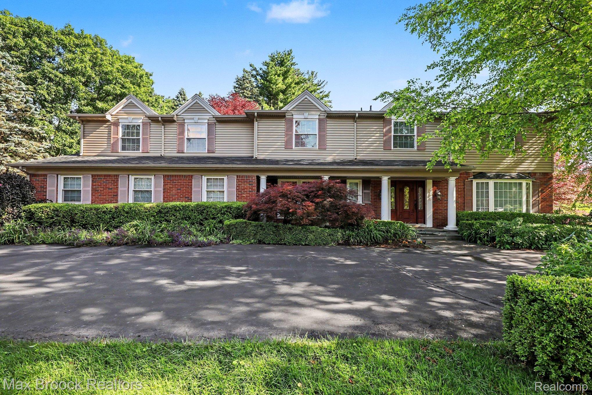 3794, Shellmarr, Bloomfield Hills, Michigan, 48302