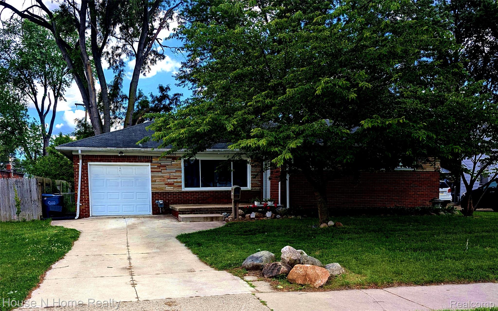 3998, Capitol, Warren, Michigan, 48091