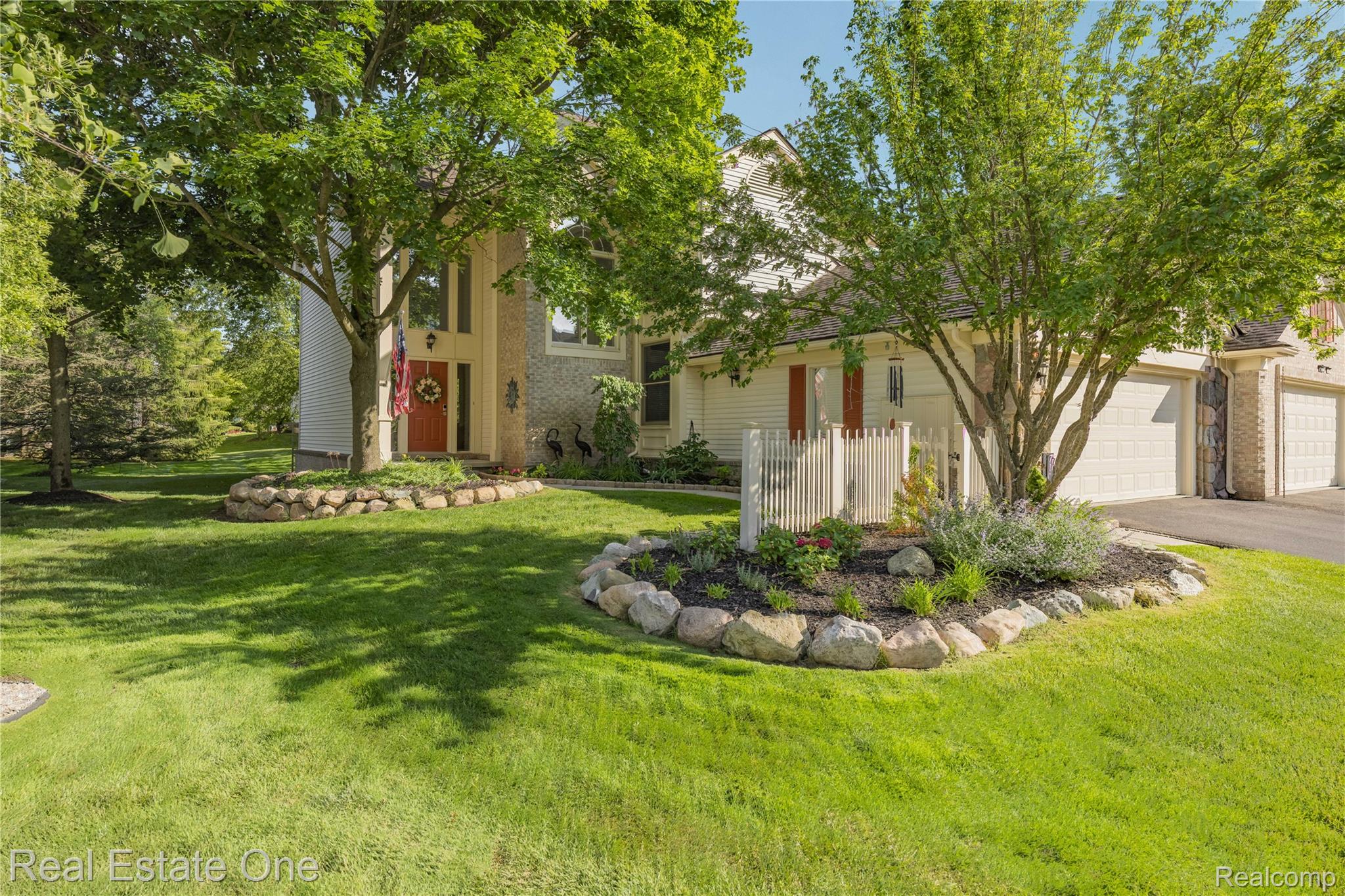 7105, Winding Brook, West Bloomfield, Michigan, 48322