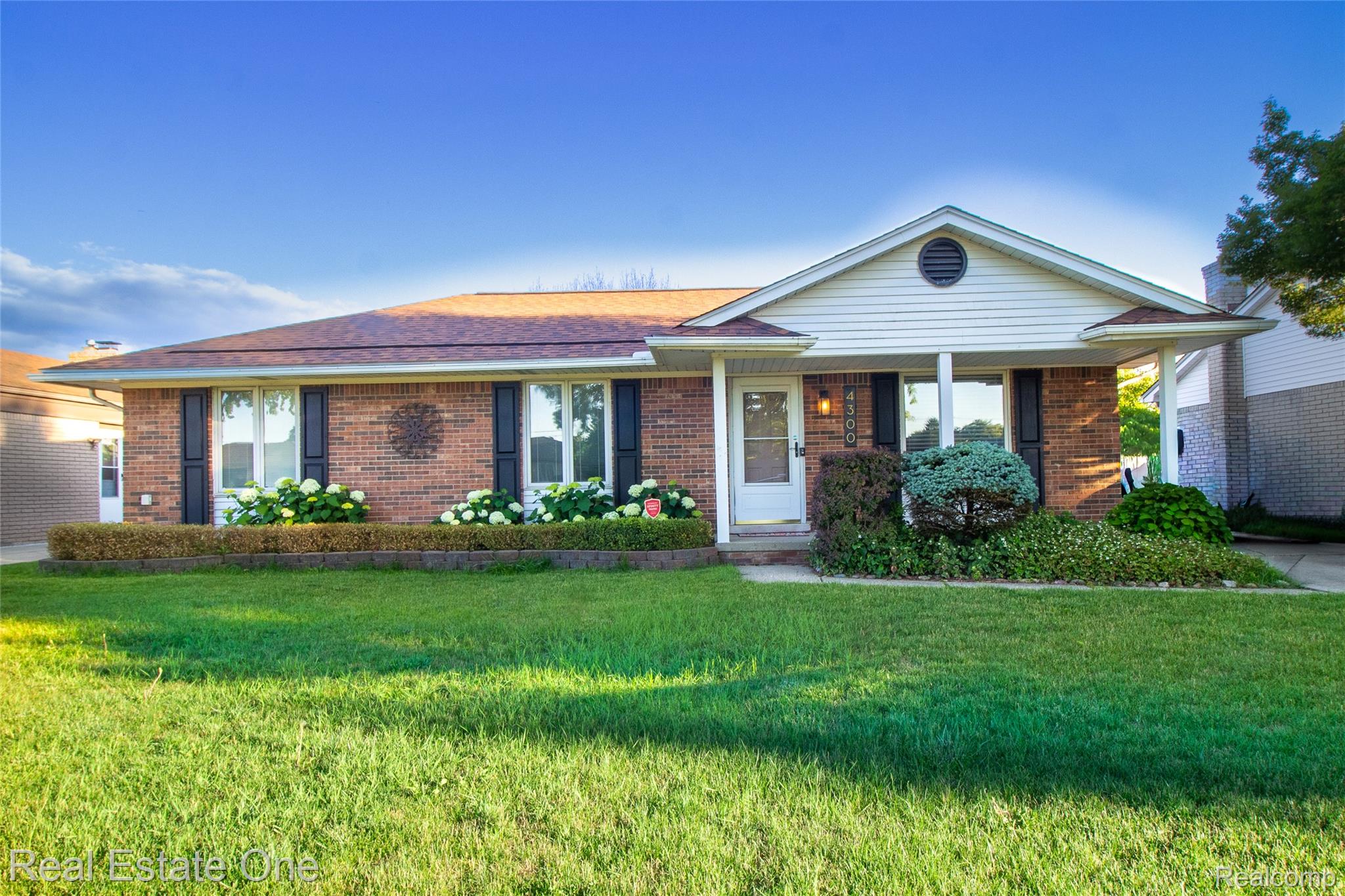 4300, Connie, Sterling Heights, Michigan, 48310