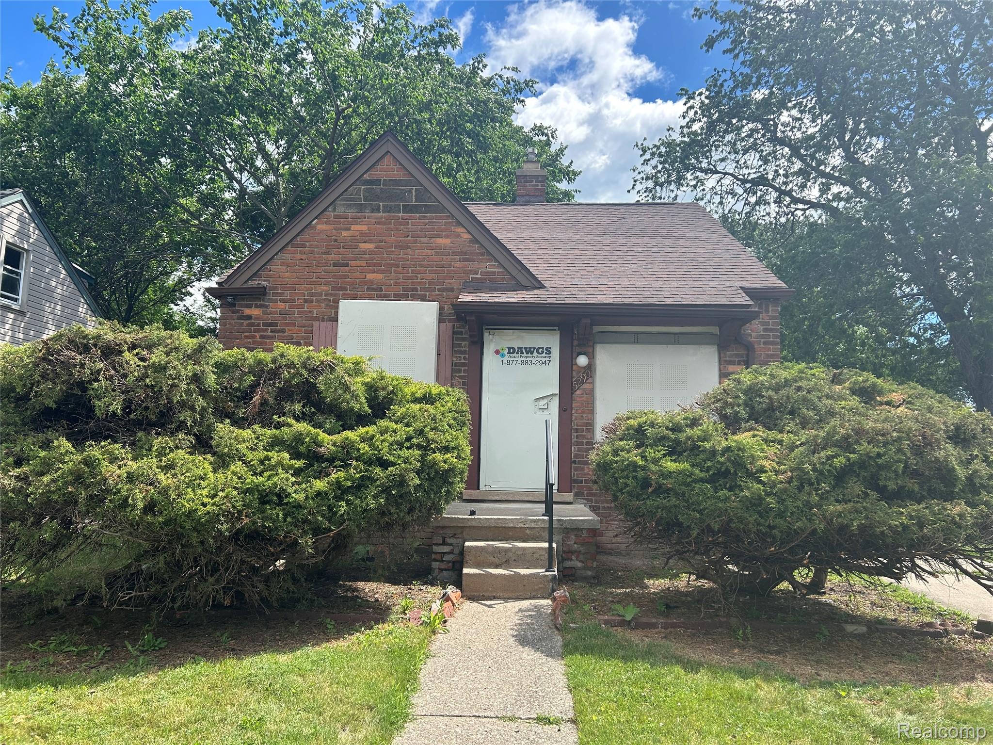 5290, University, Detroit, Michigan, 48224
