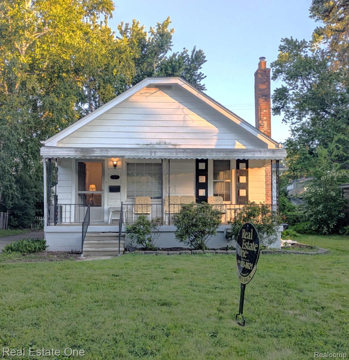 2153, Wiltshire, Berkley, Michigan, 48072