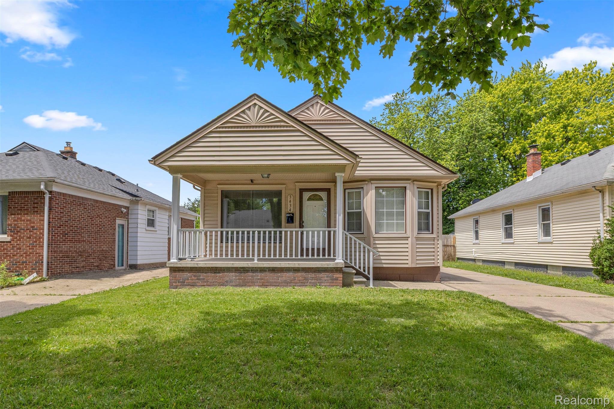 3434, VASSAR, Dearborn, Michigan, 48124