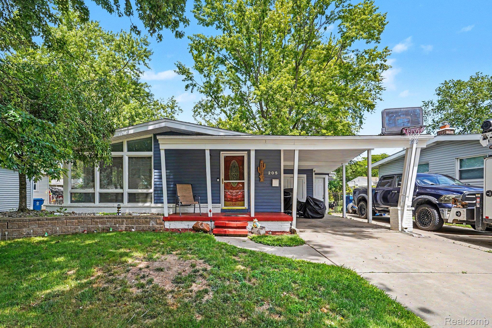 205, Fitzner, Davison, Michigan, 48423