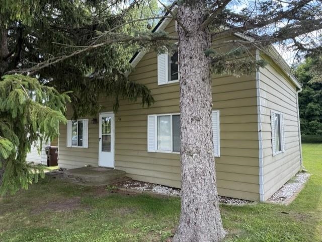 744 Saint Johns