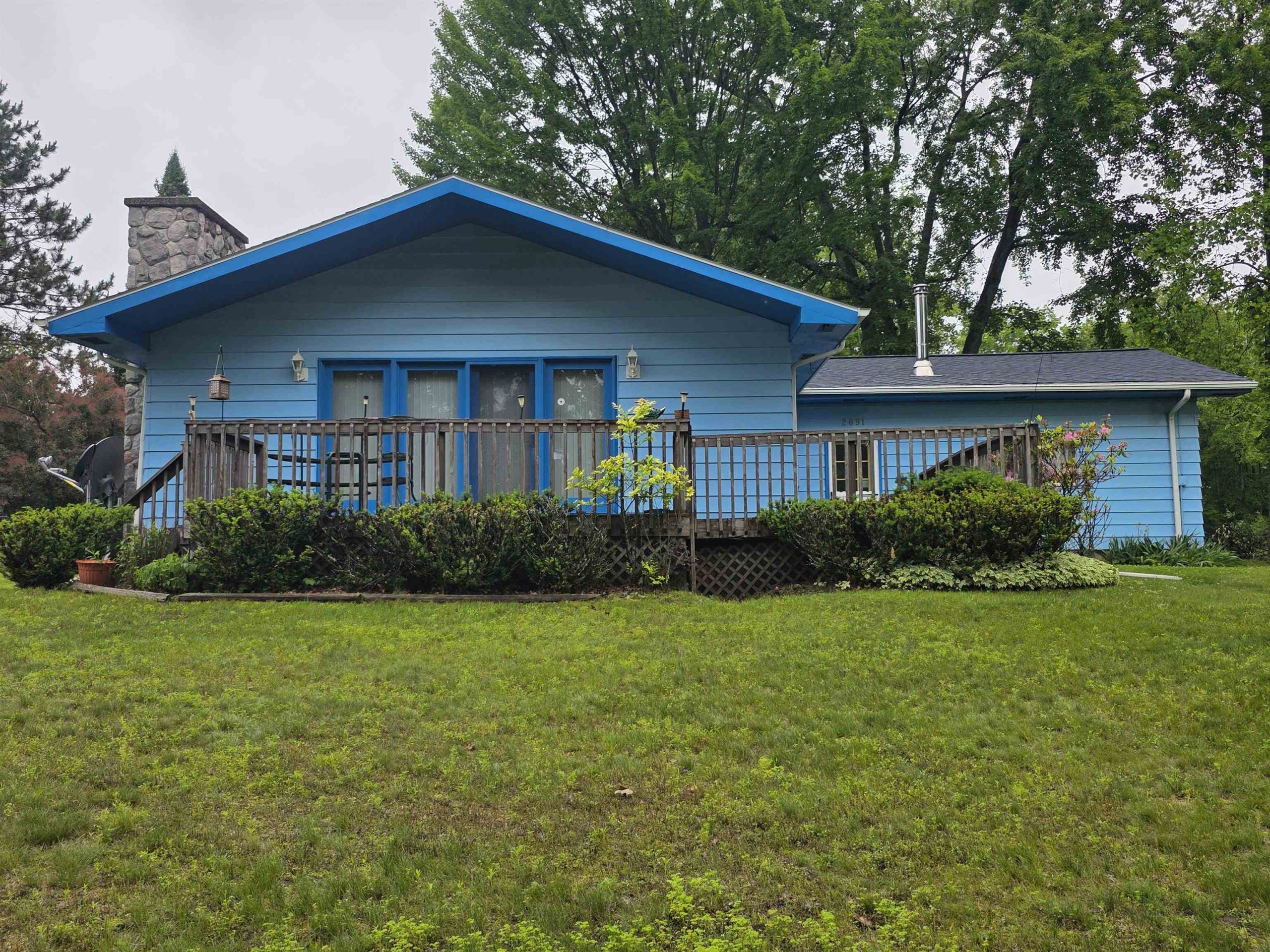2091 Lakeside