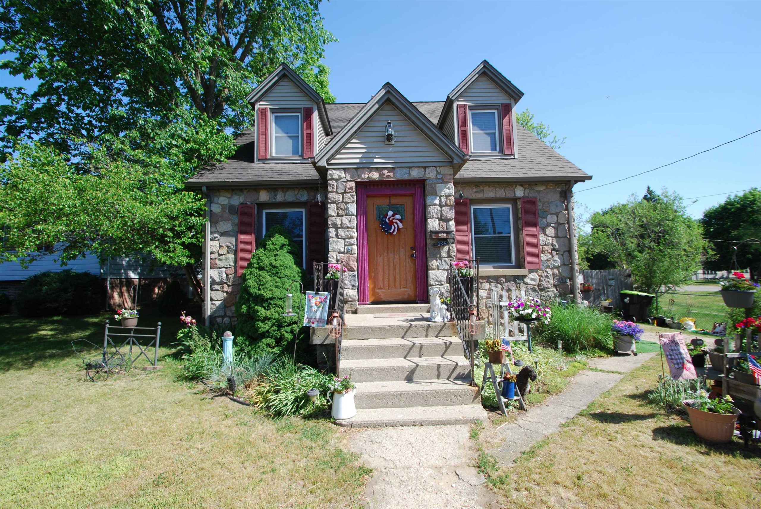 135 Carpenter