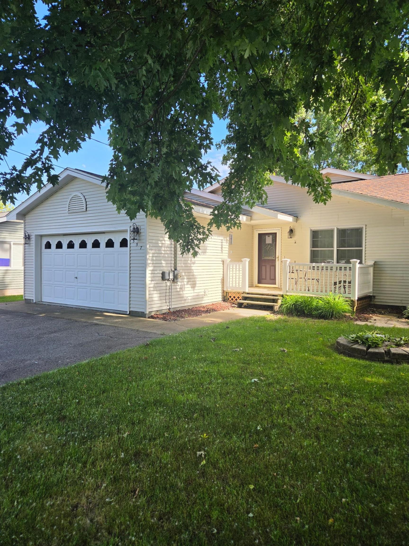 557 Townline
