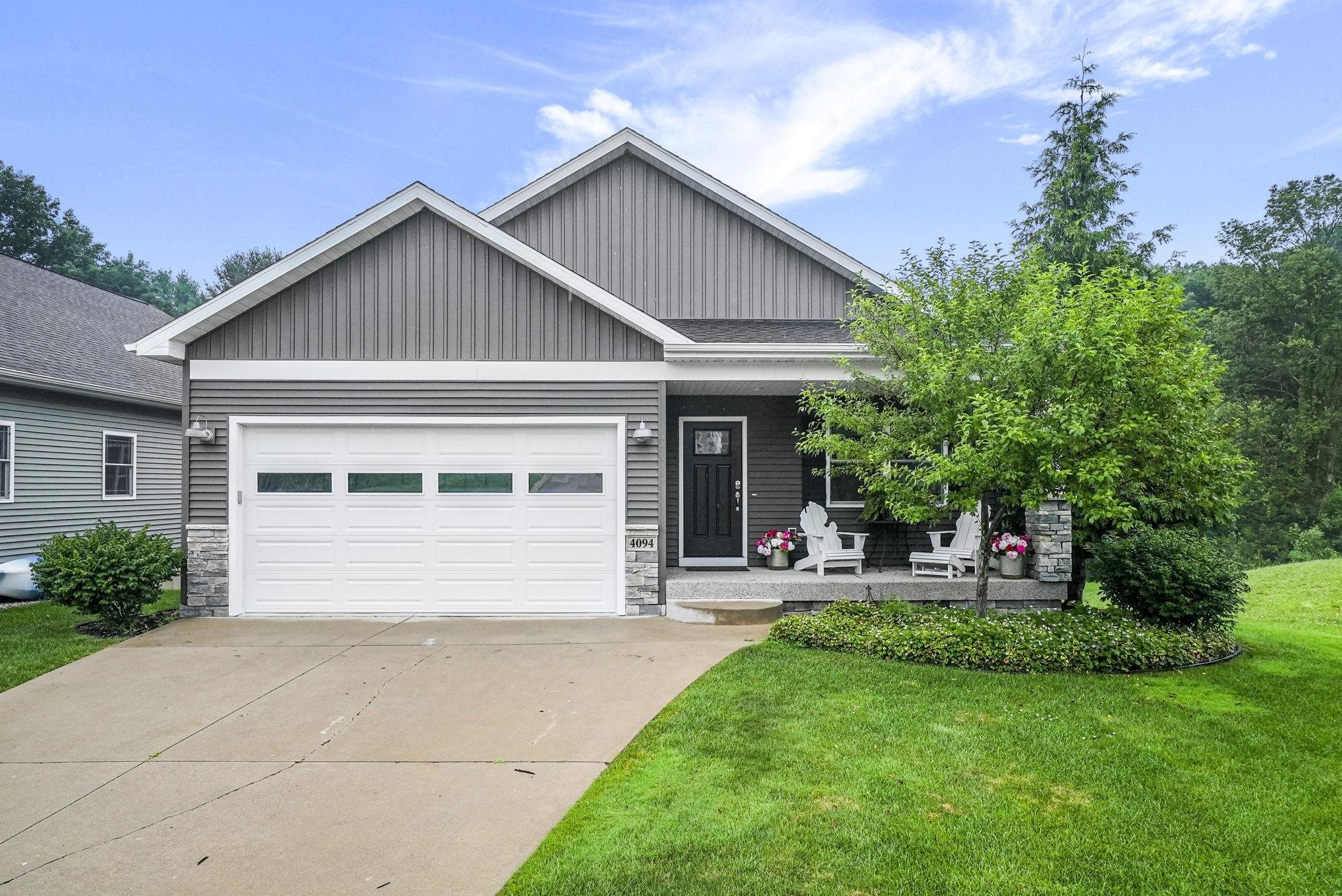 4094 Windward