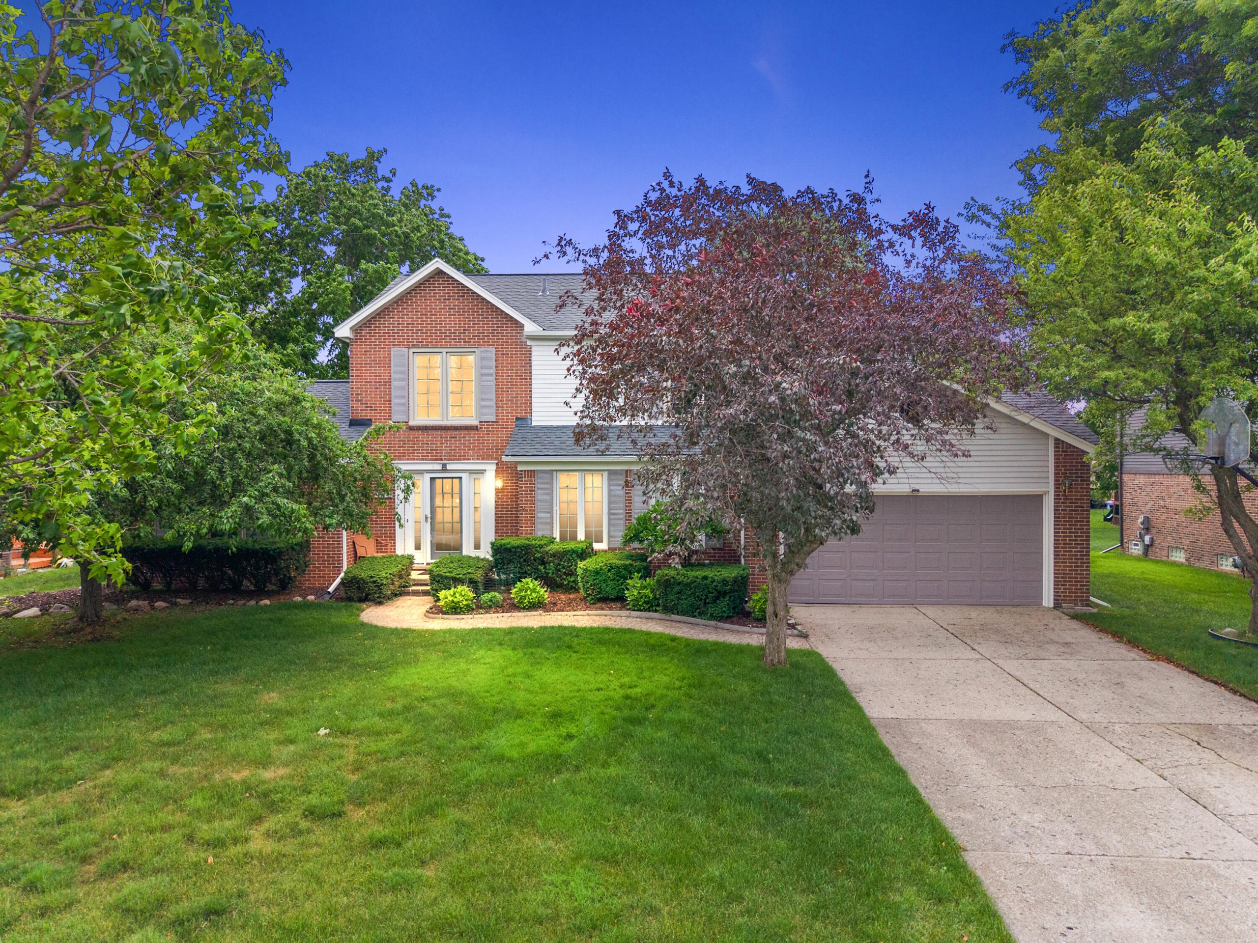 24762 White Plains Drive