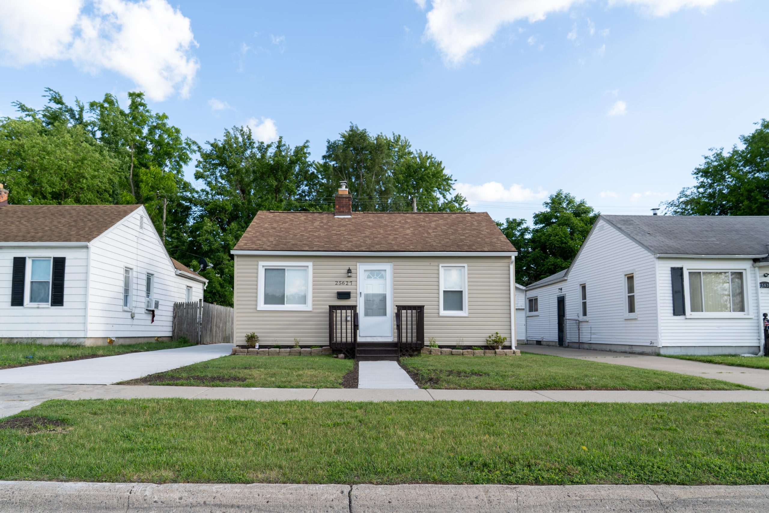 25627 Penn Street