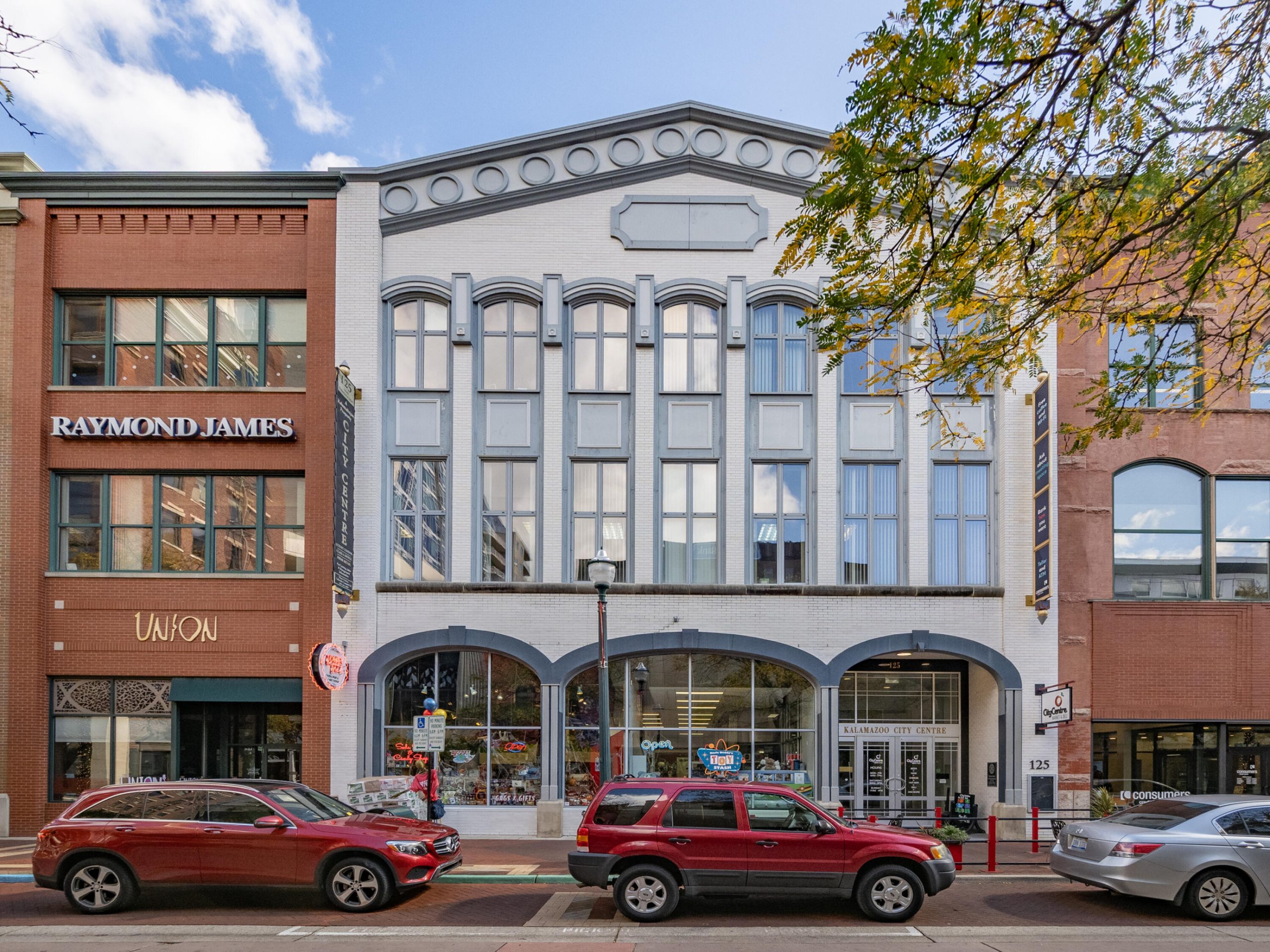 125 S Kalamazoo Mall Unit: 507