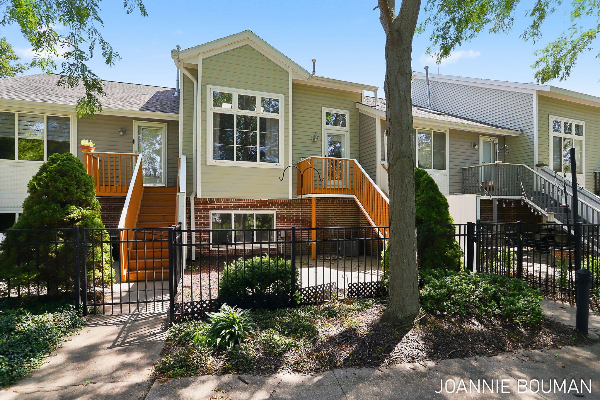 1389 Quarterline Commons Unit: 11