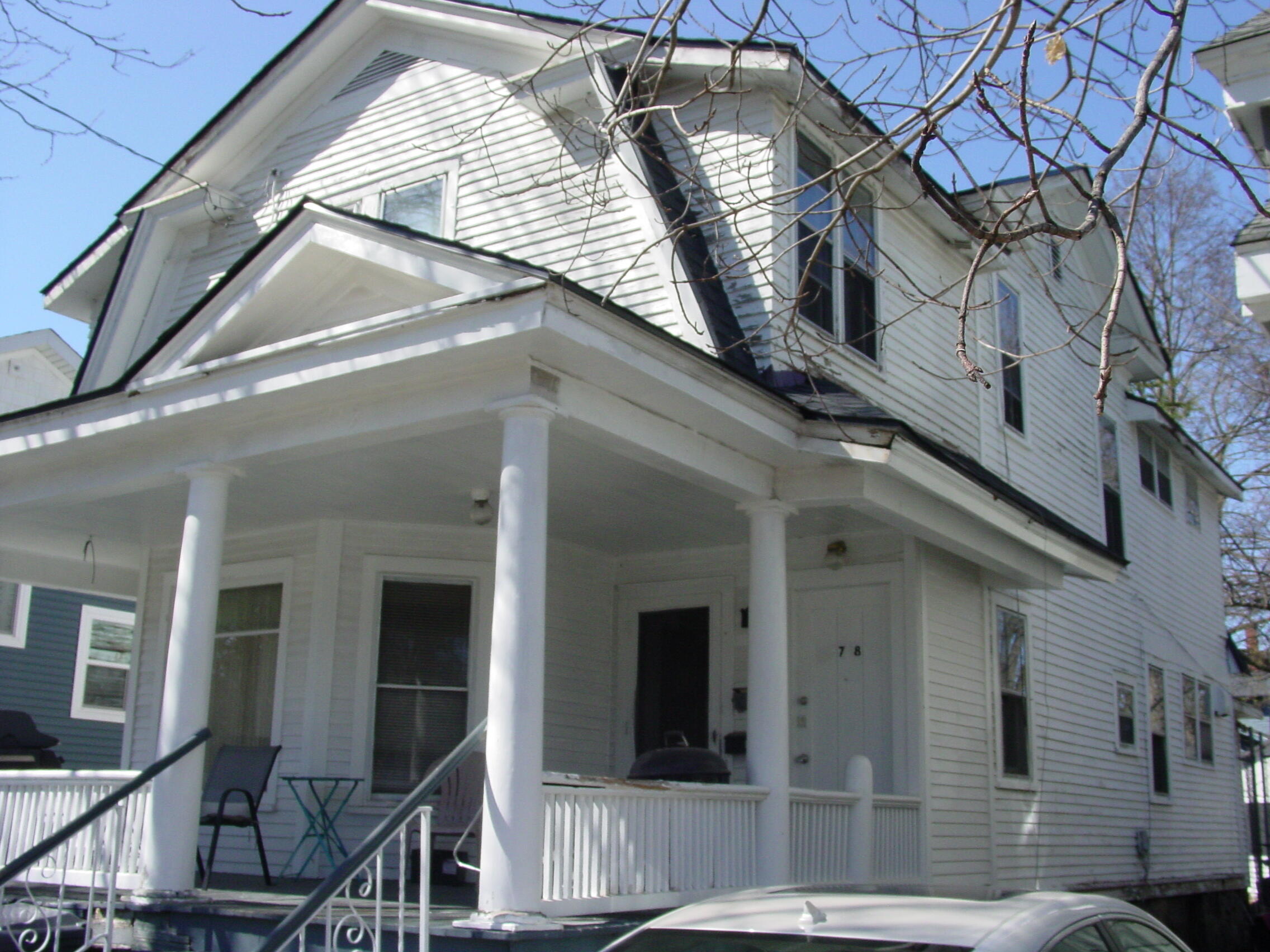718 W Cedar Street