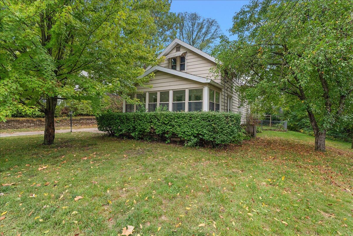 2222 Hoyle Avenue NW