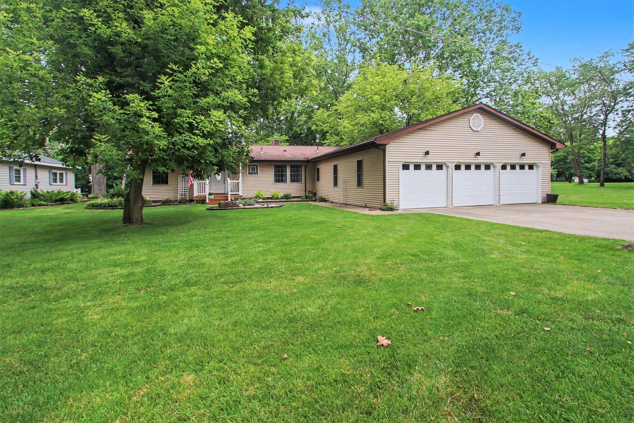 46896 Meadow Lane