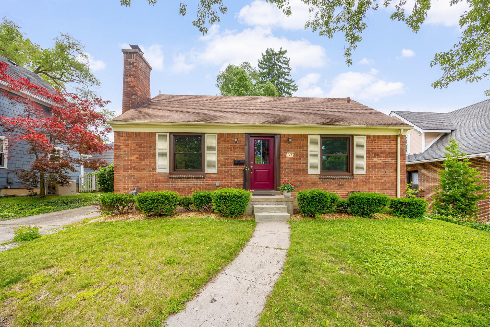 918 S 7th Street