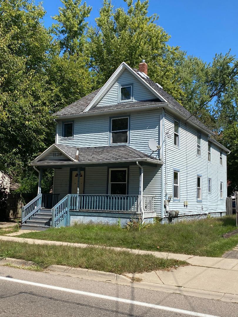 1129 Mills Street