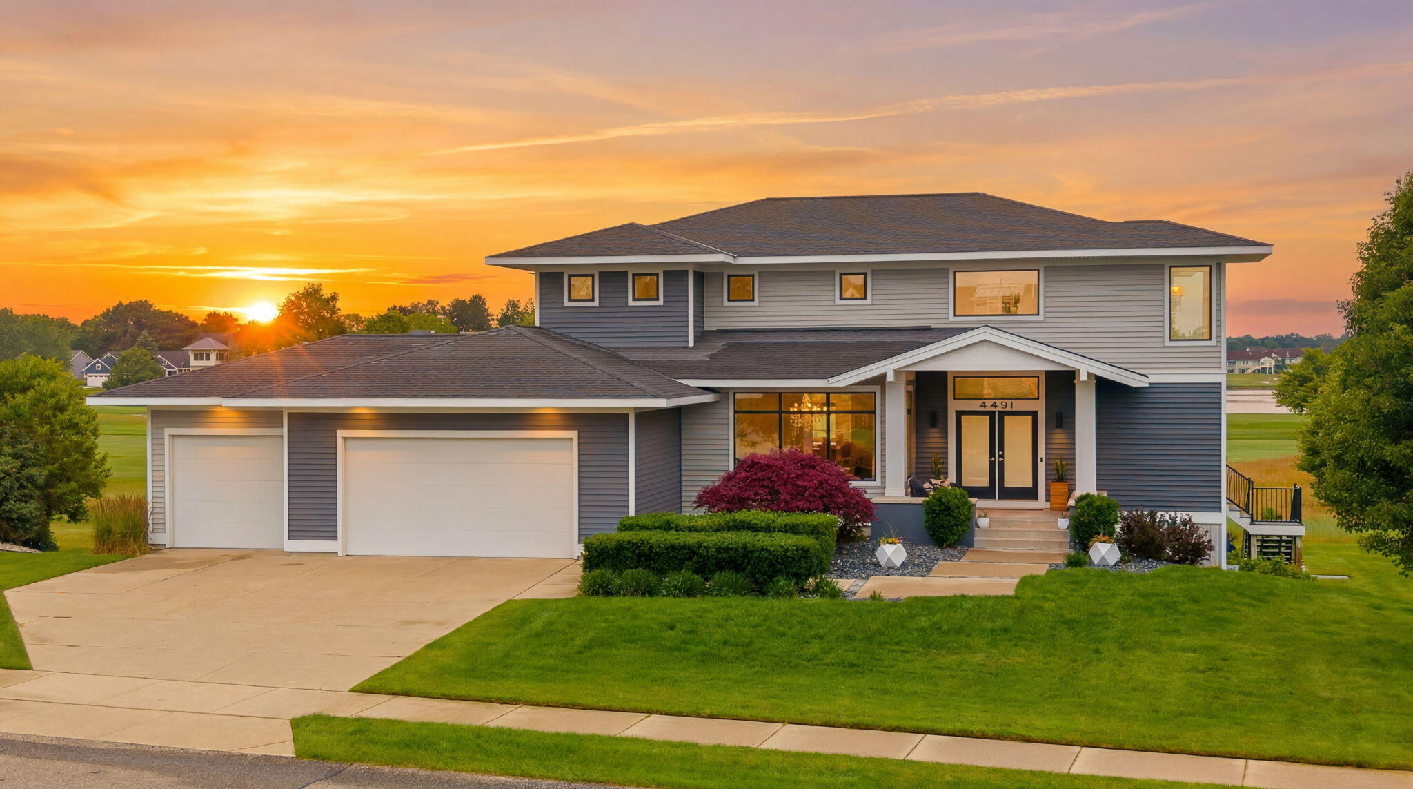 4431 Grand Point