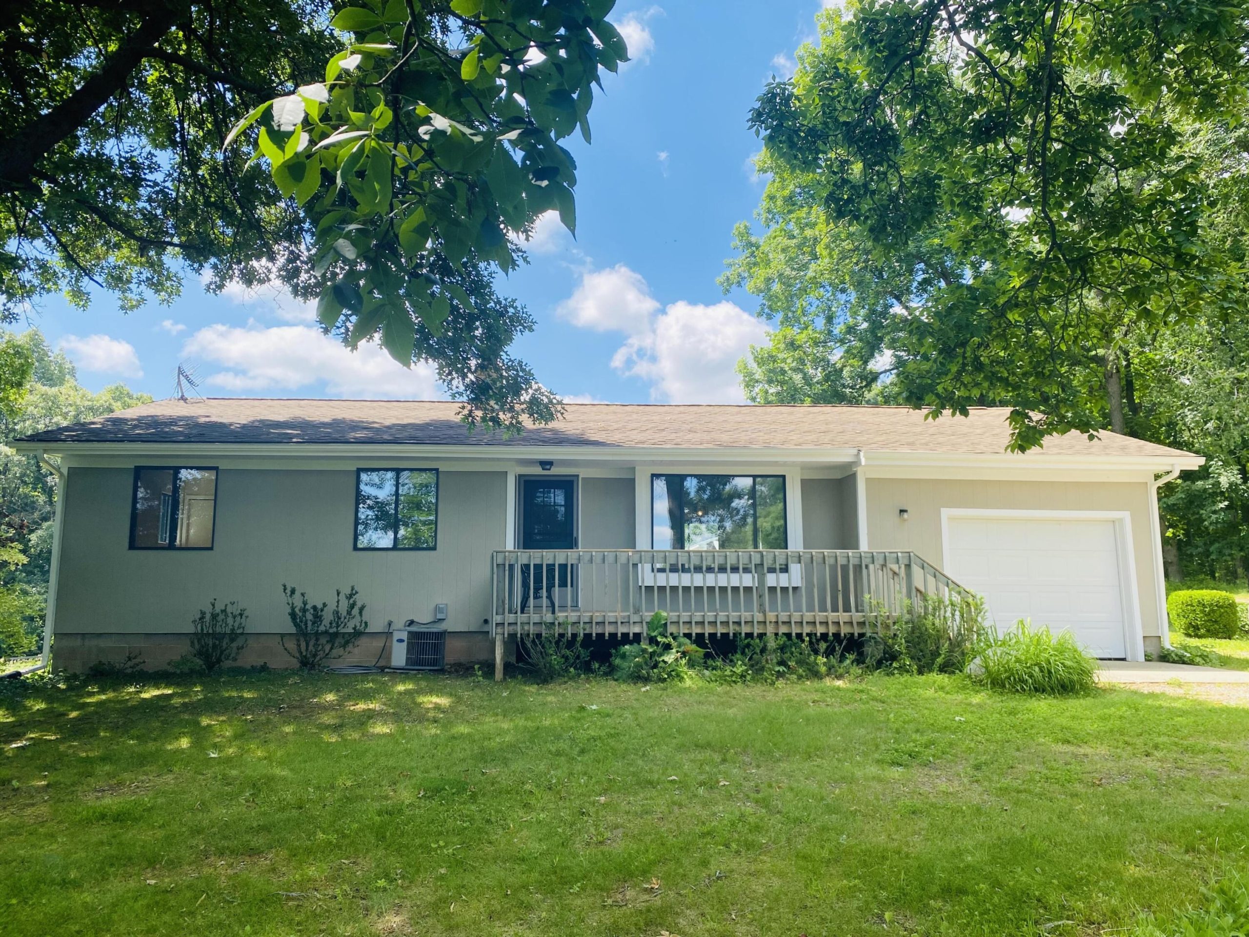 11229 W Snows Lake Road