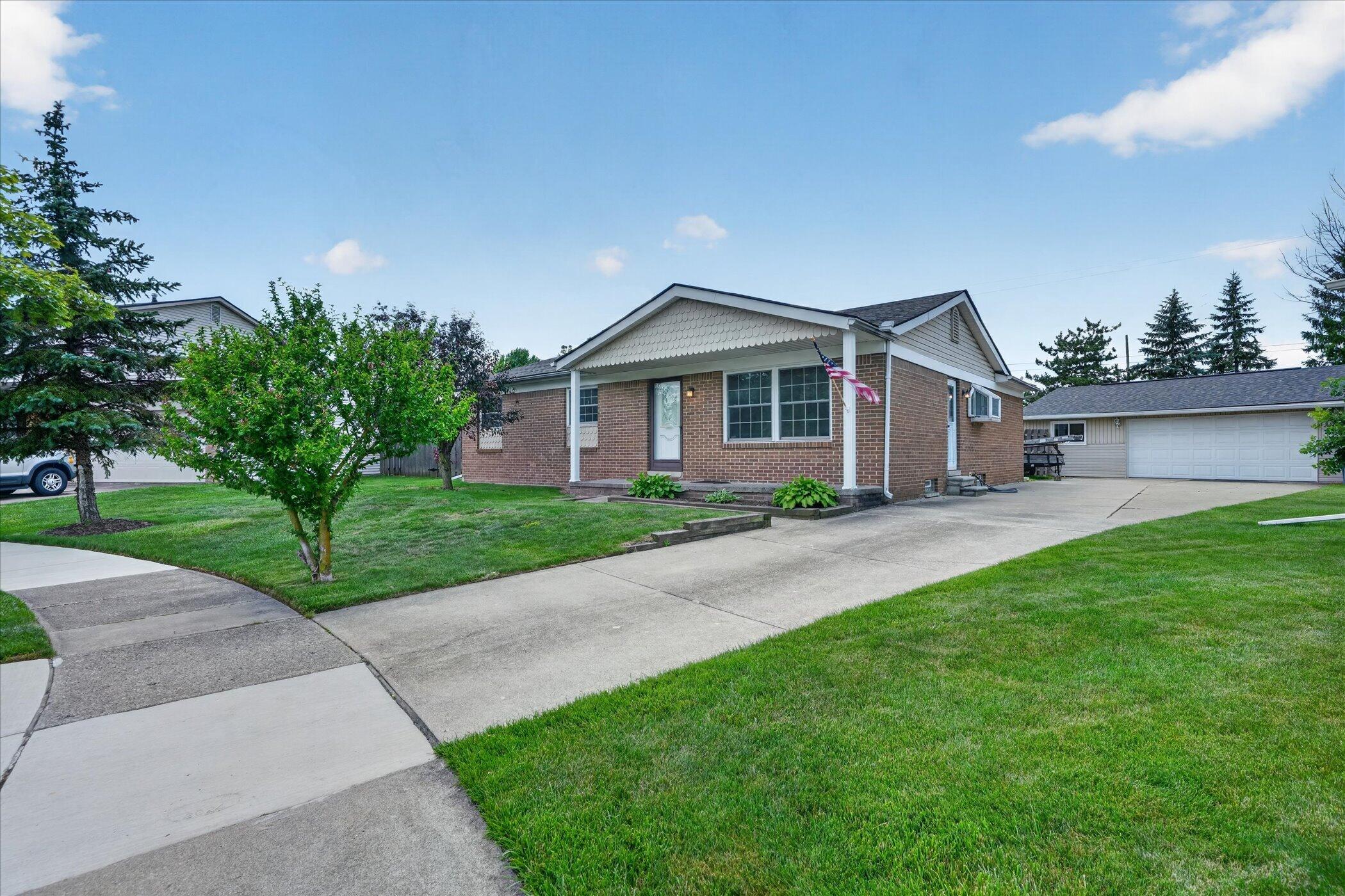 245 Roseland Drive
