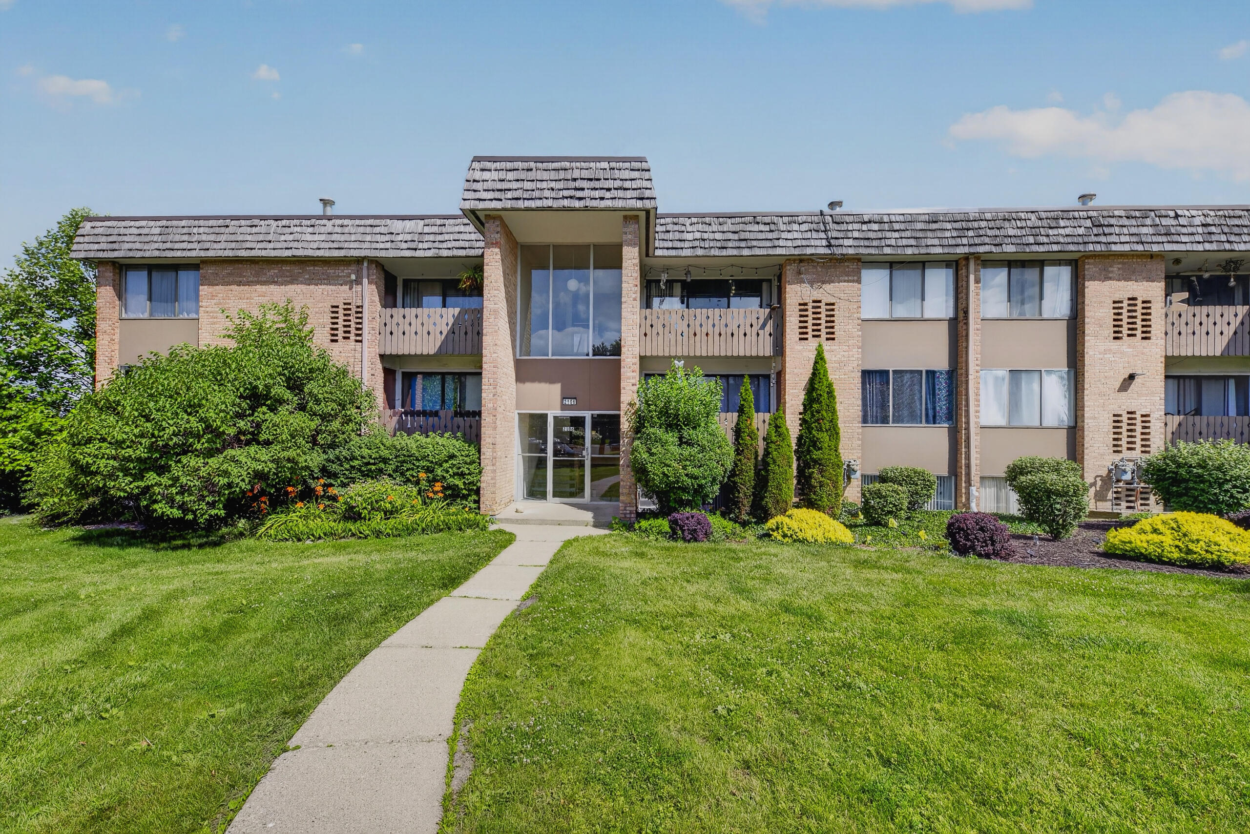 2106 Pauline Boulevard Unit: 202
