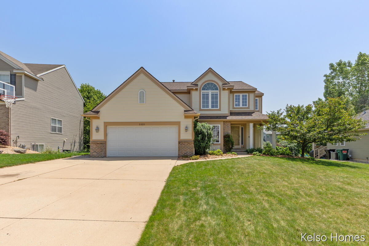 2222 Beatrice Drive NE