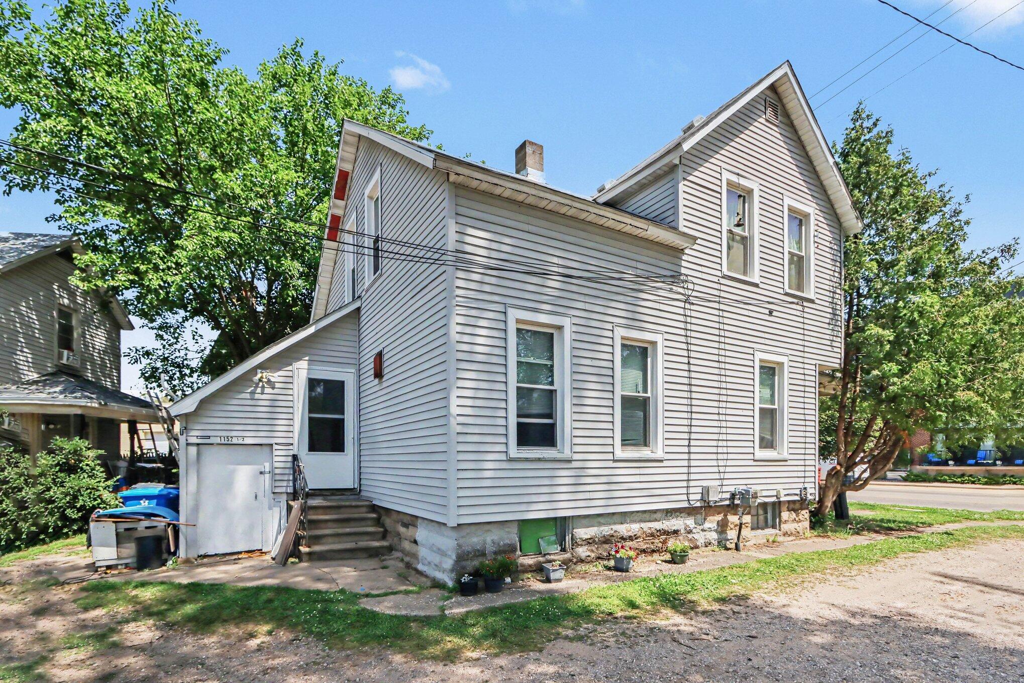 1152 Portage Street