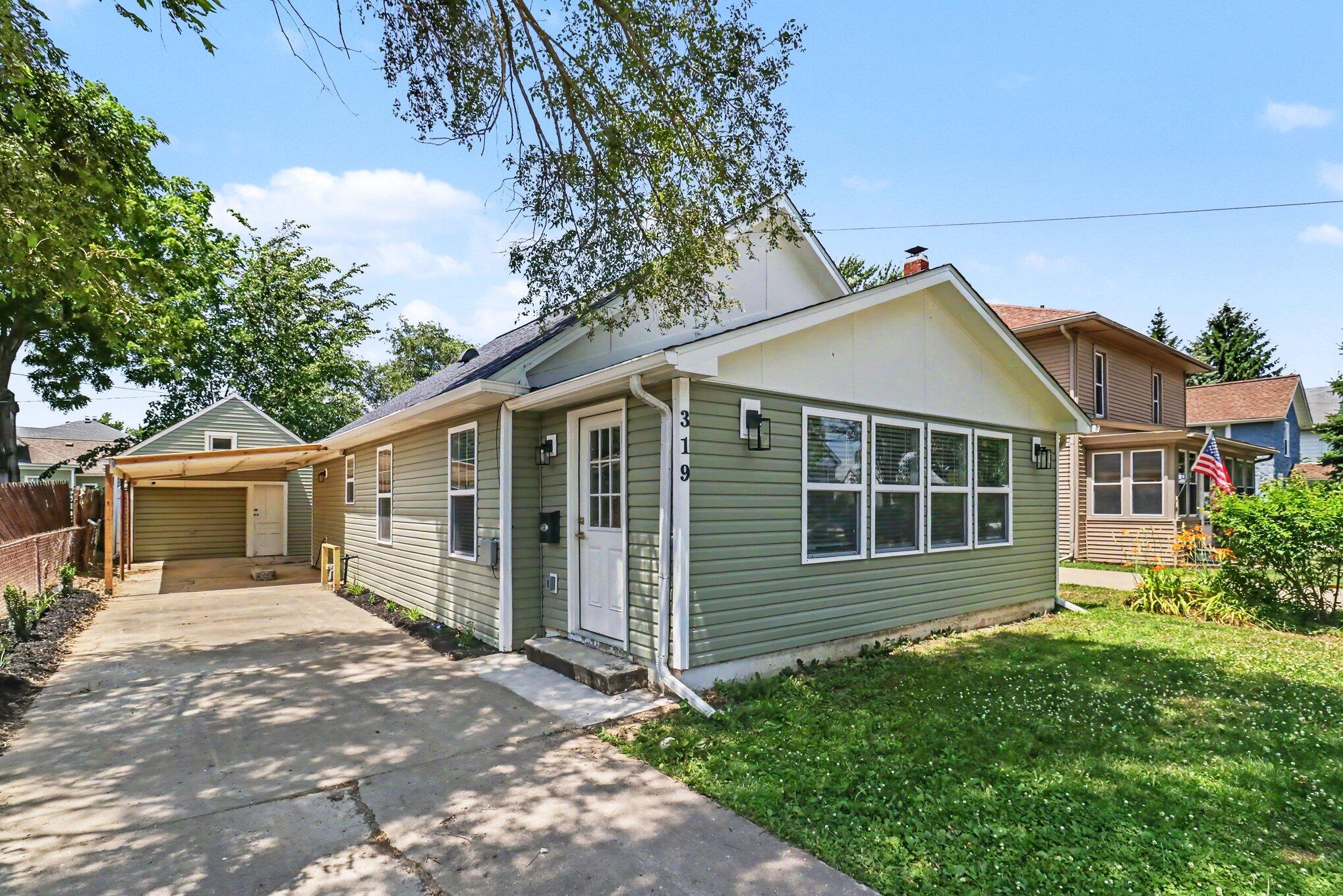 319 Dunham Street