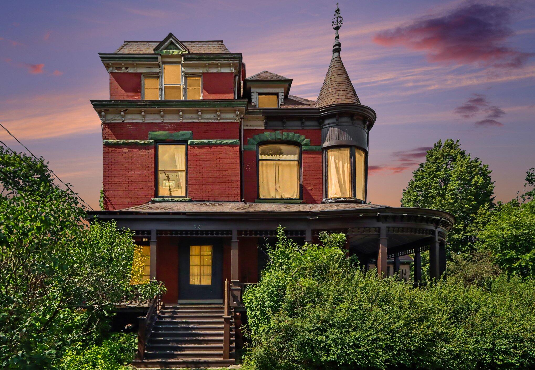 916 W Kalamazoo Avenue