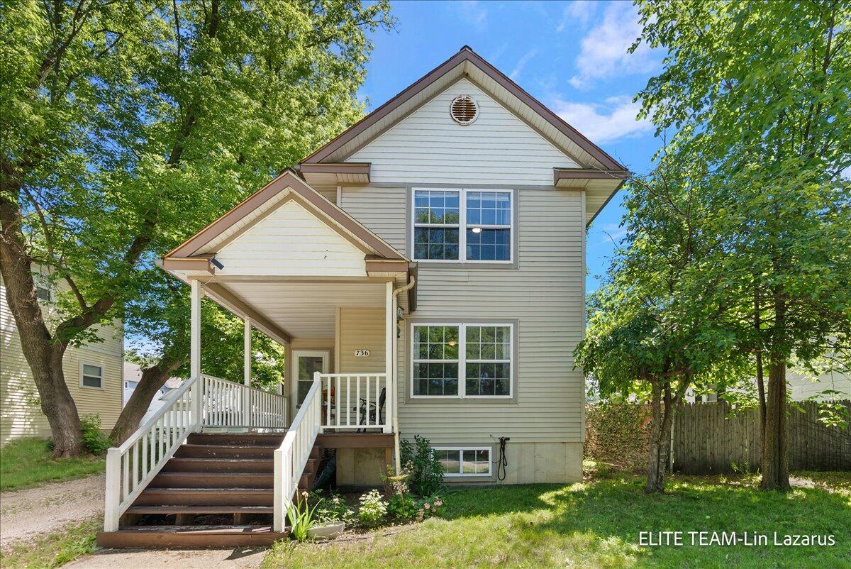 736 Cass Avenue SE