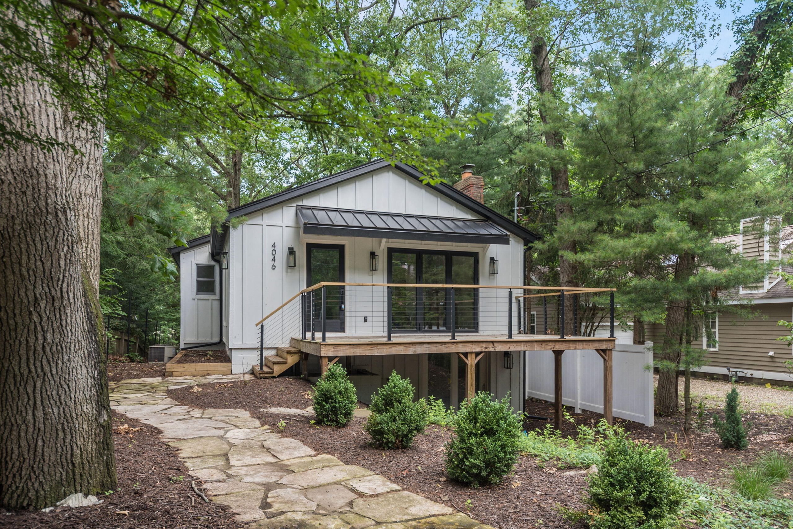 4046 Hillside Trail