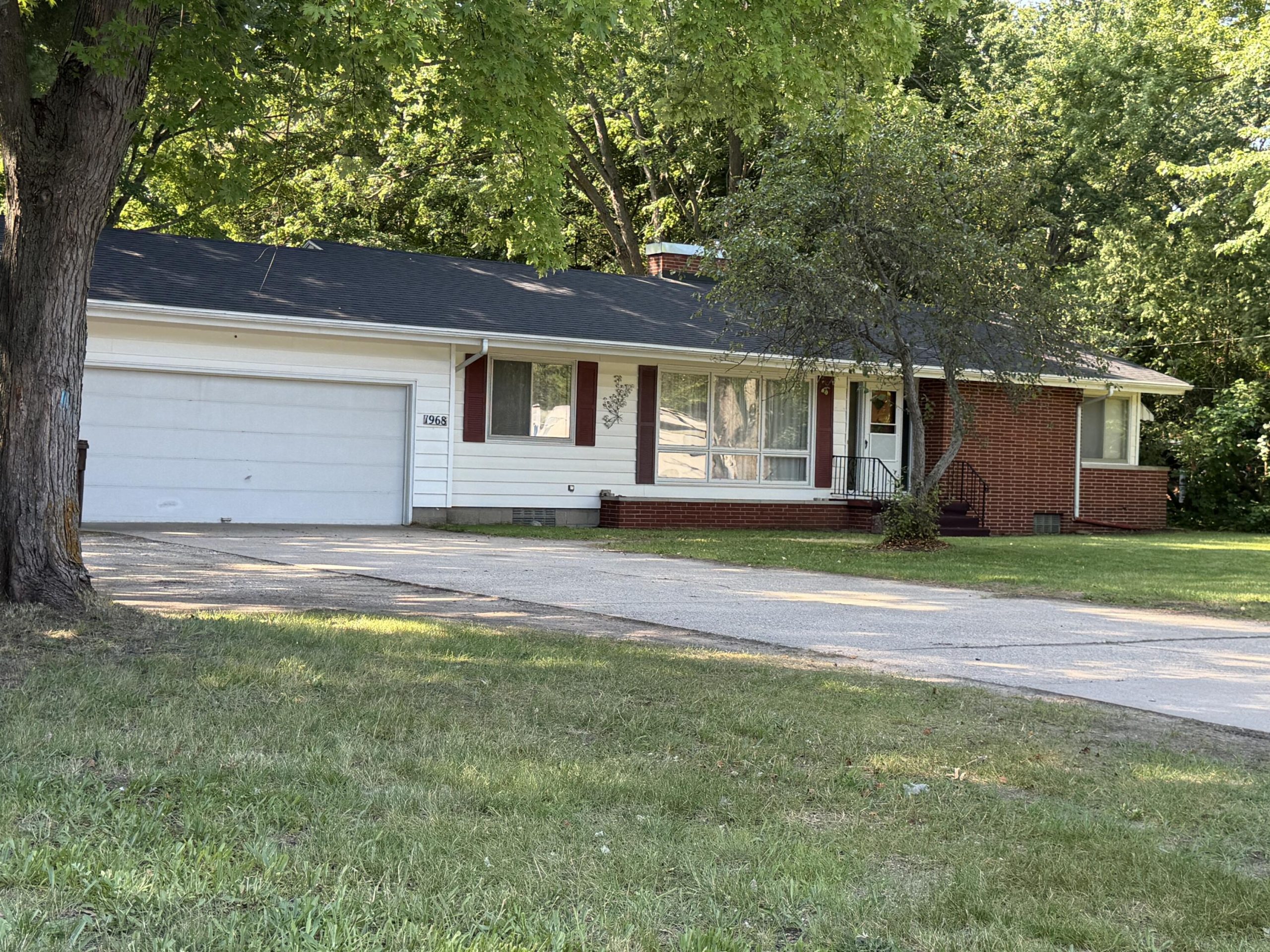 1968 Holton Road
