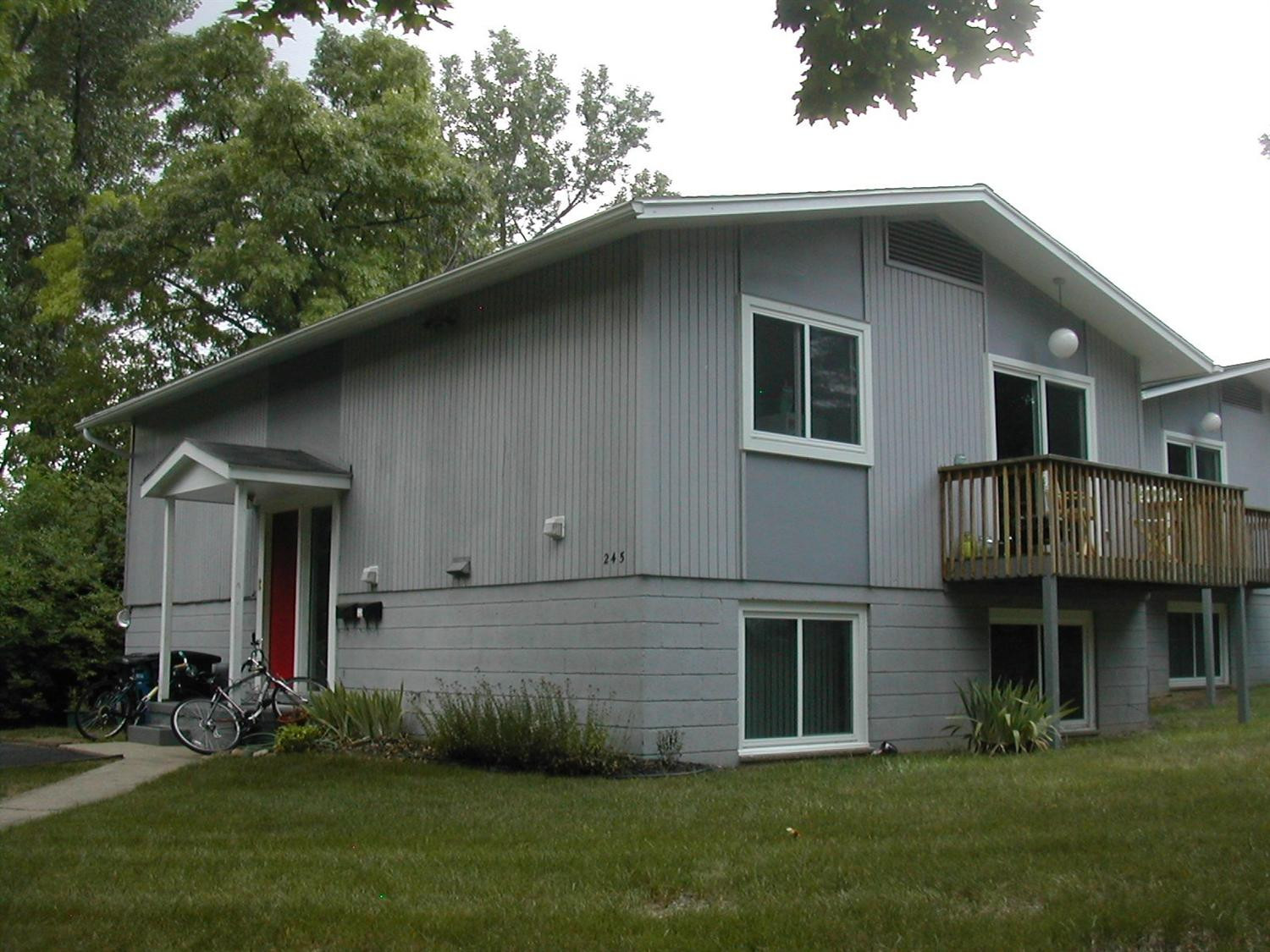 245 Brookridge Court Unit: 1