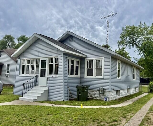 1863 Manz Street