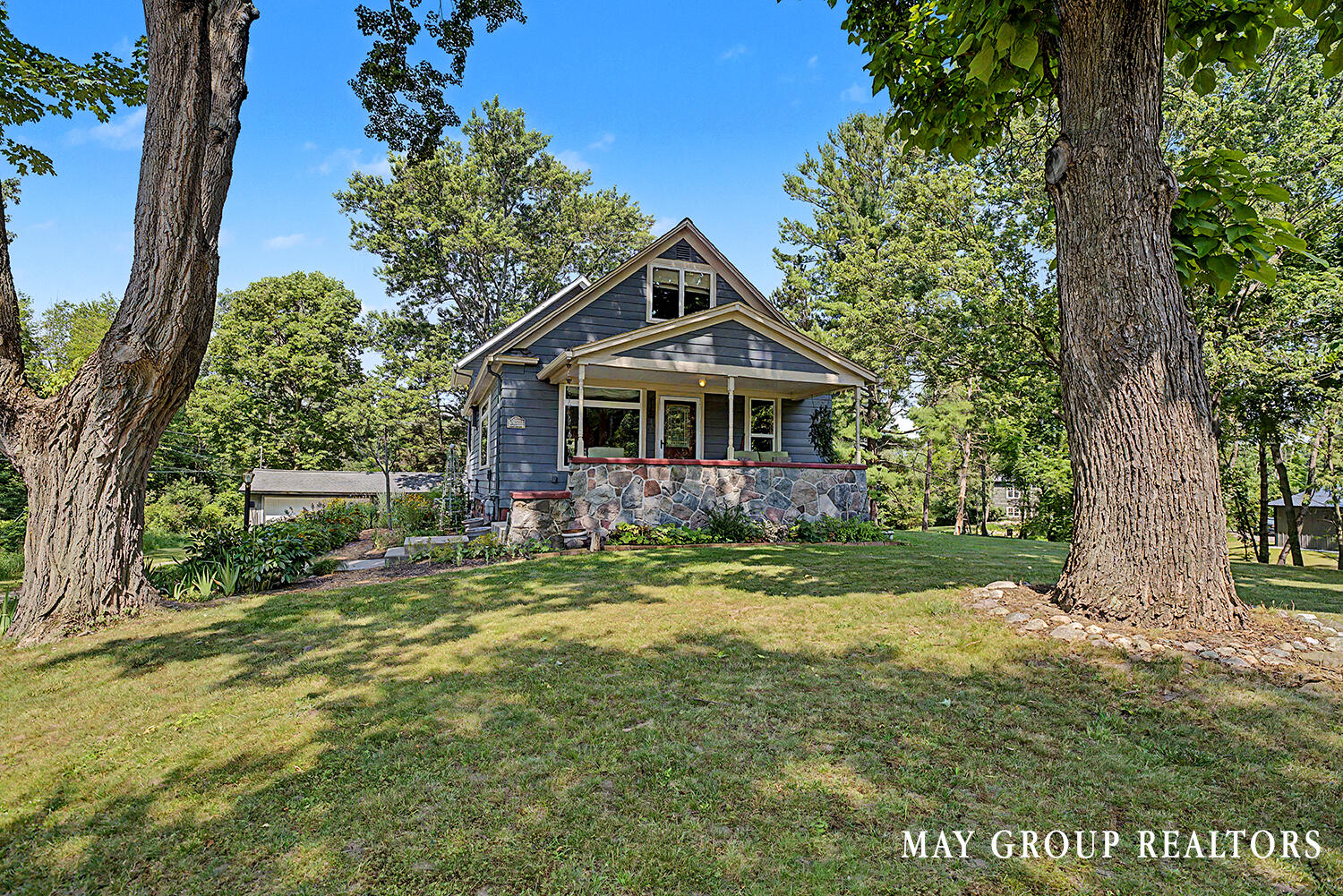 665 Honey Creek Avenue NE