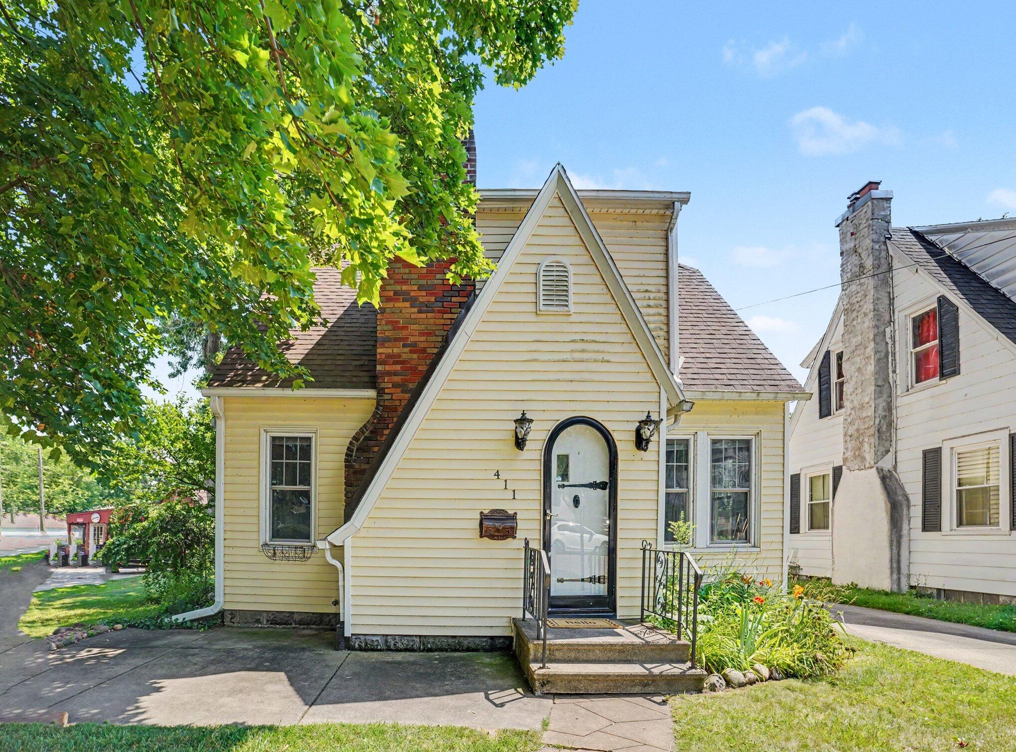 411 Orleans Avenue