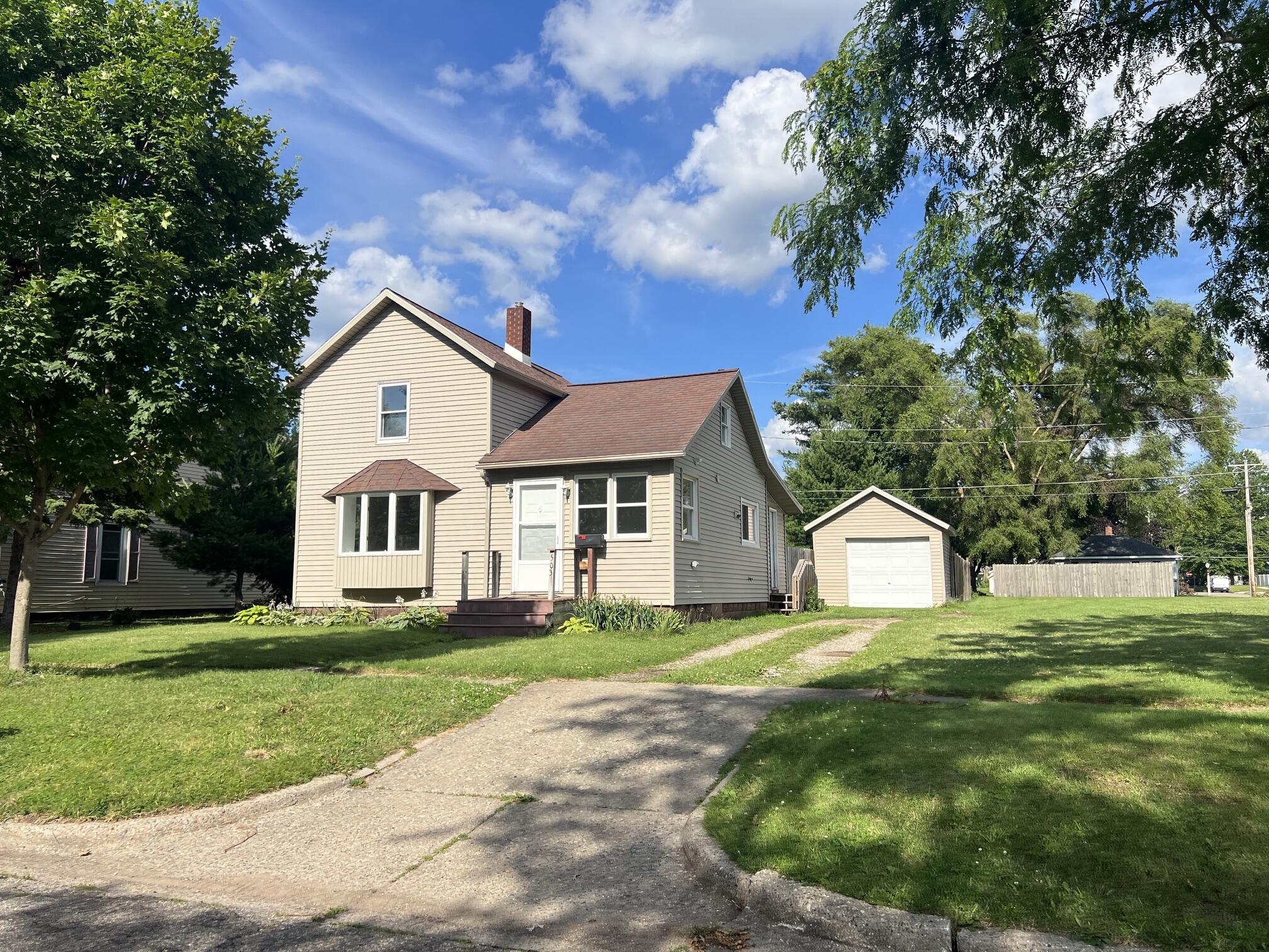 503 Center Street