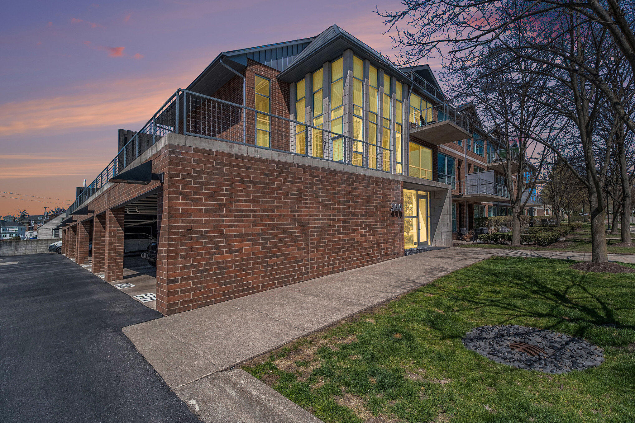 300 Hamilton Street Unit: 204
