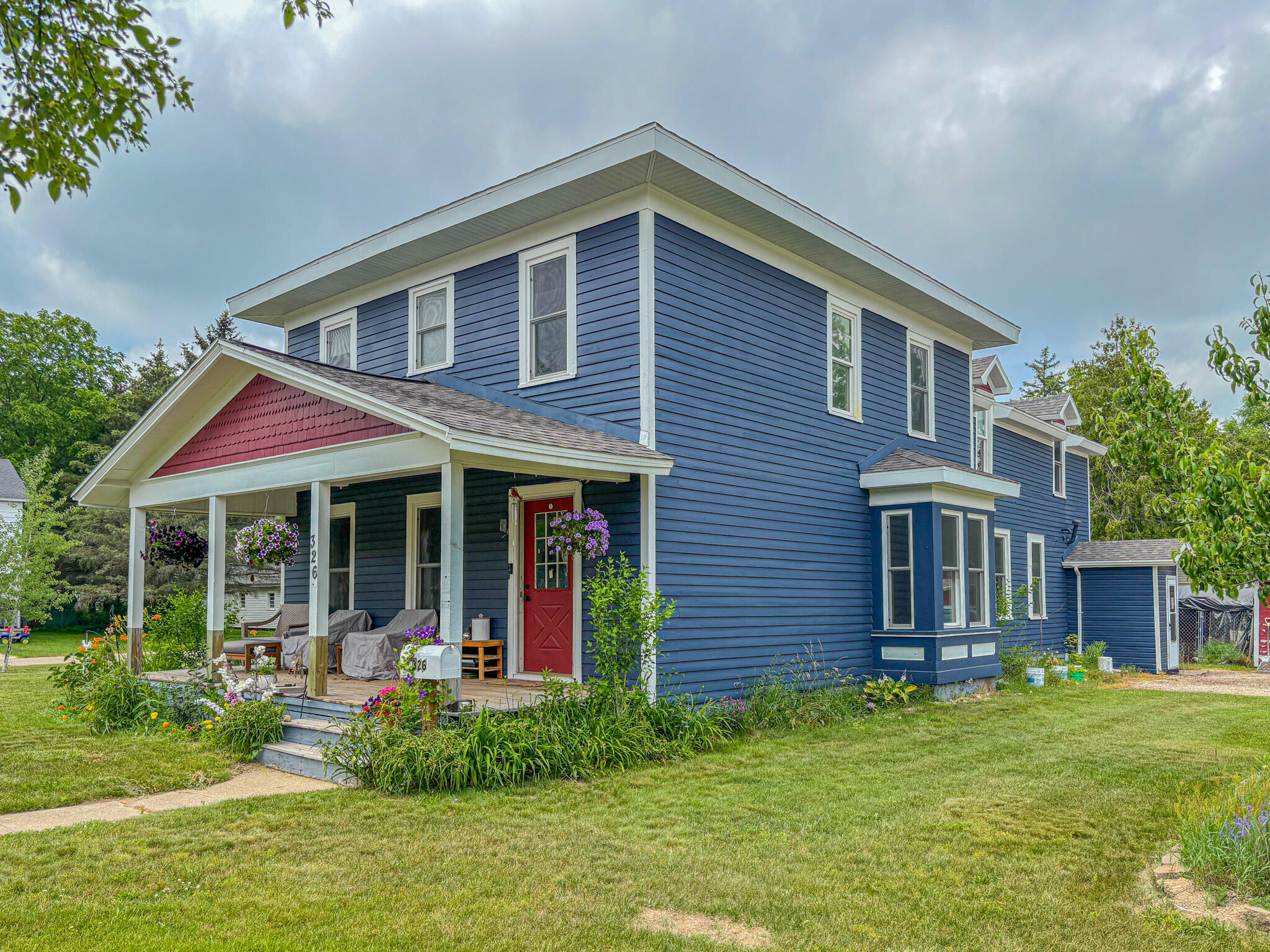 326 W Bridge Street
