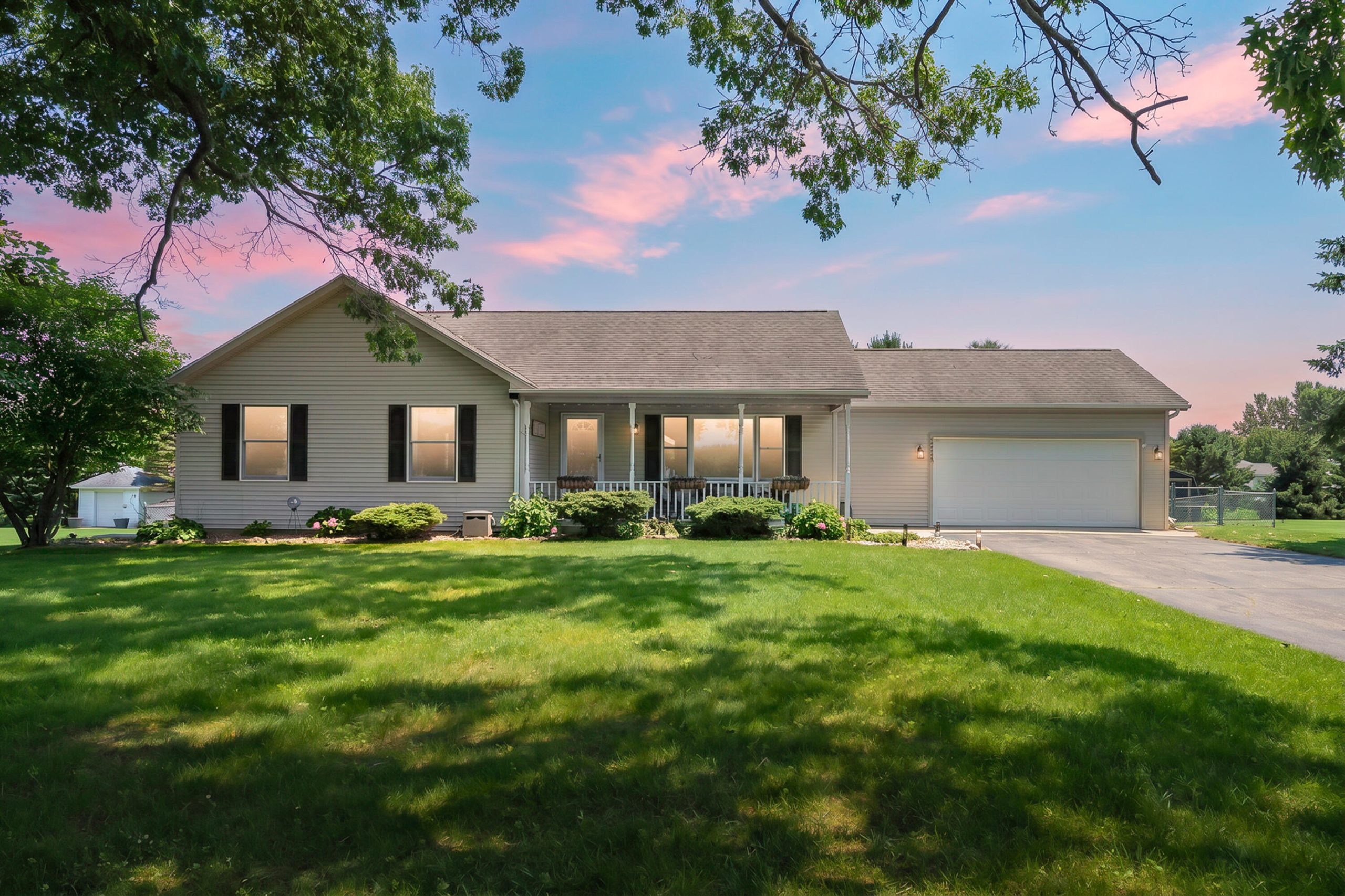 53439 Rolling Meadow Boulevard