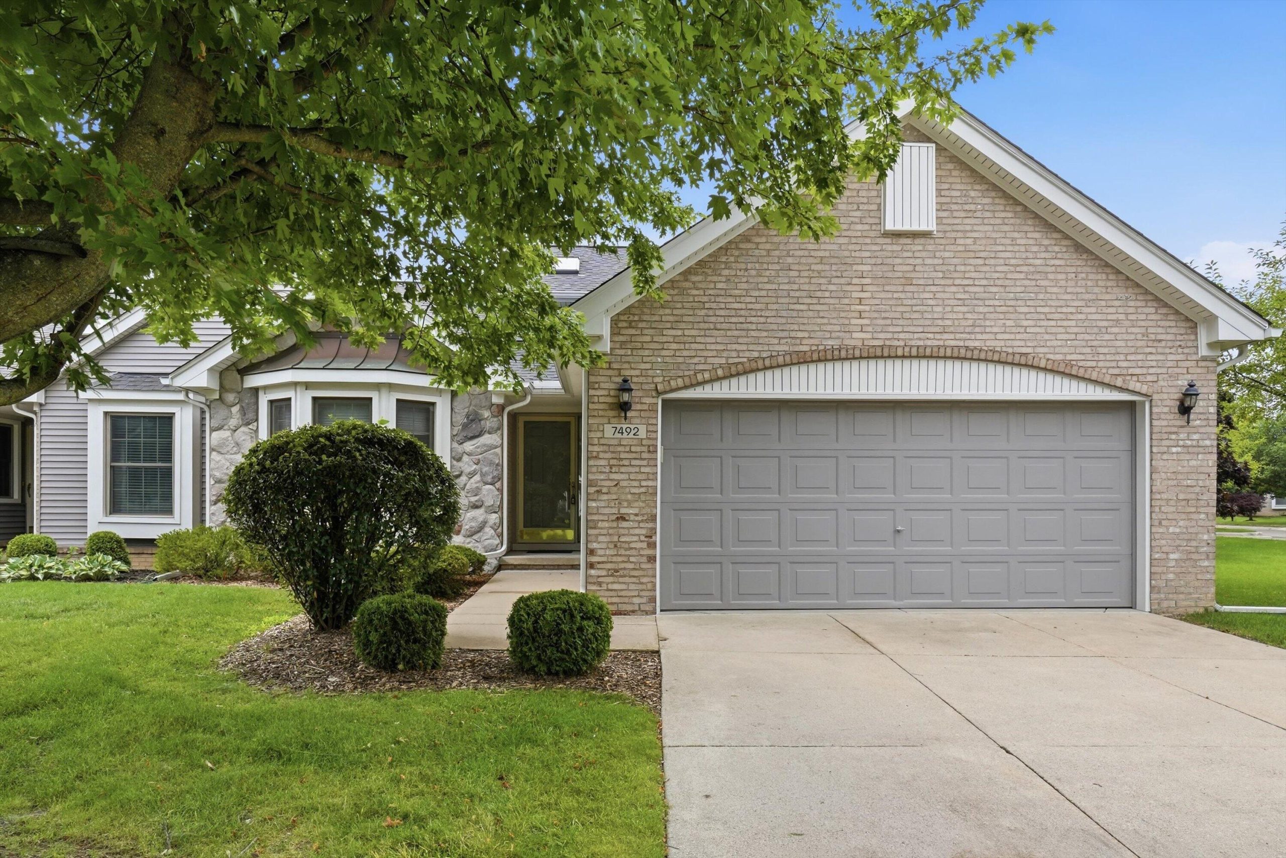 7492 Green Meadow Lane