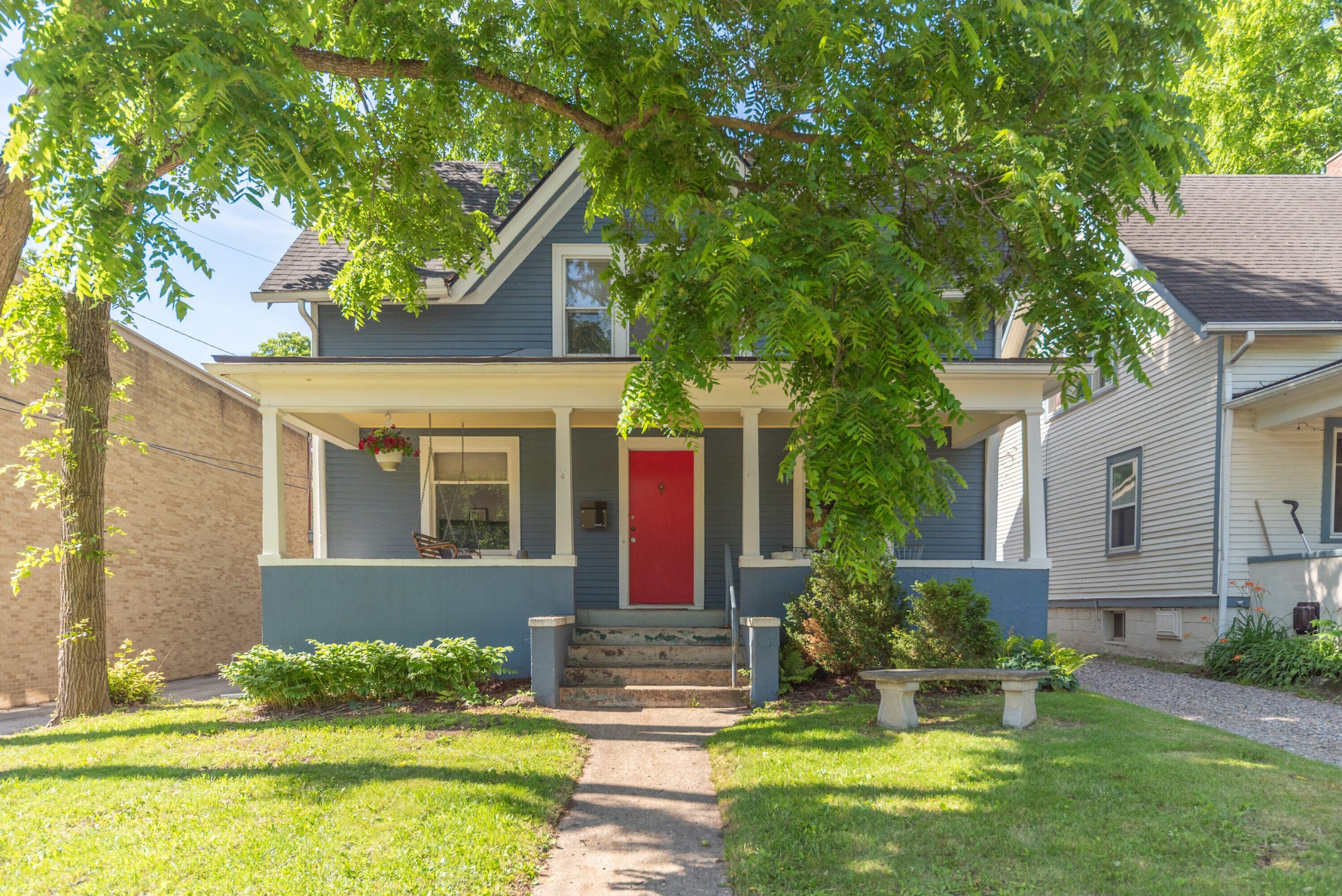 1123 W Huron Street