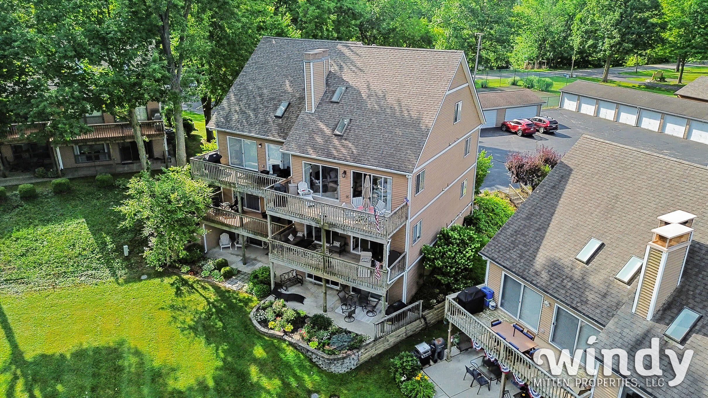 5632 N Watervliet Road Unit: 21