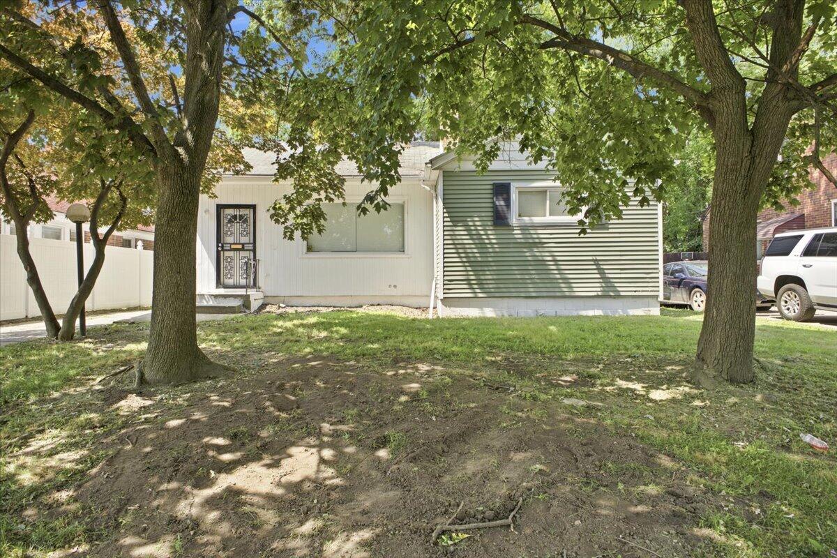 5727 University Place