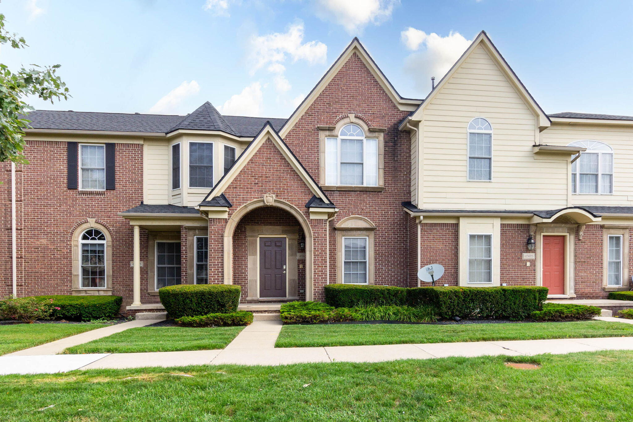 45637 Graystone Lane