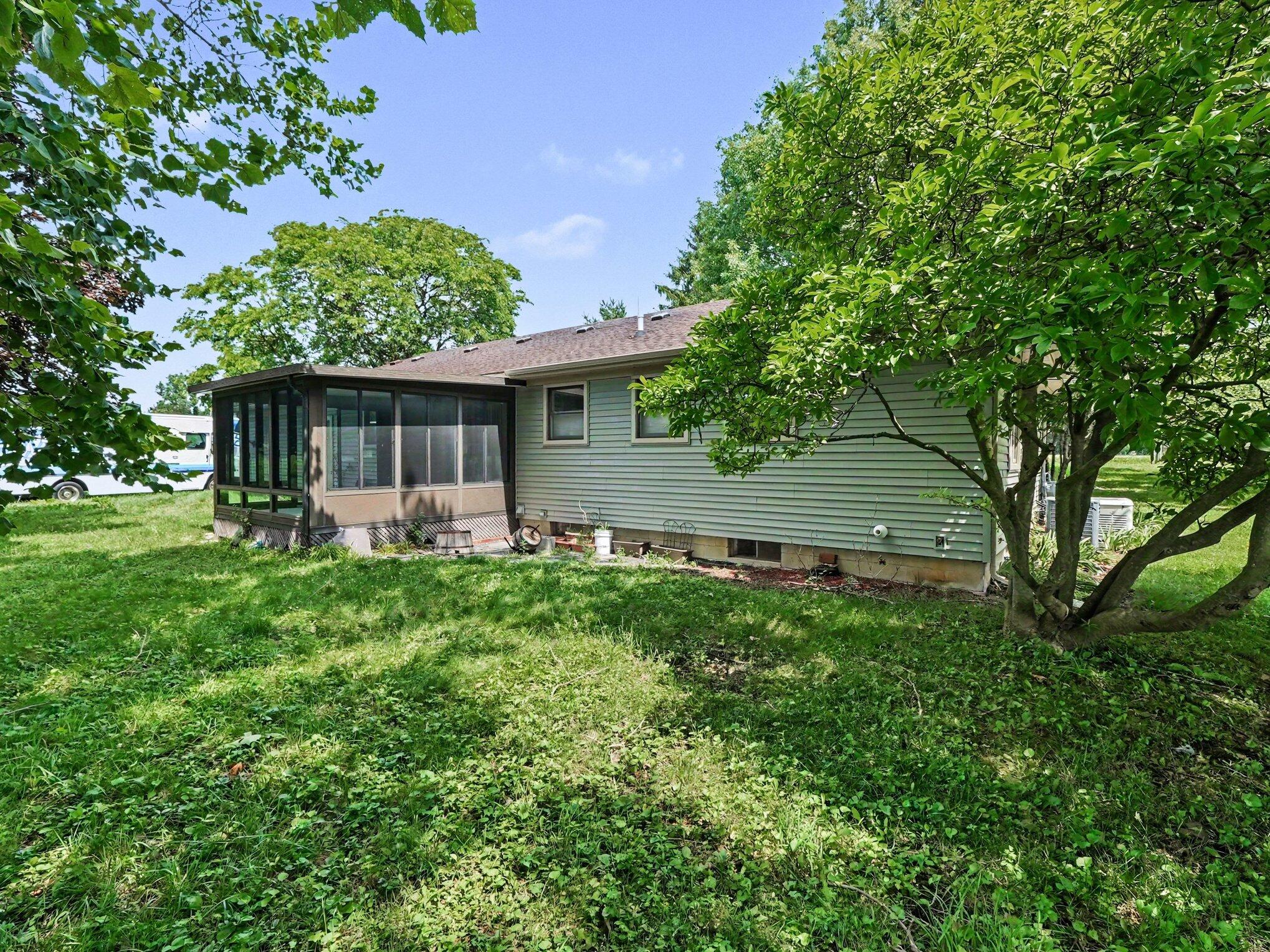 6085 DEXTER ANN ARBOR Road
