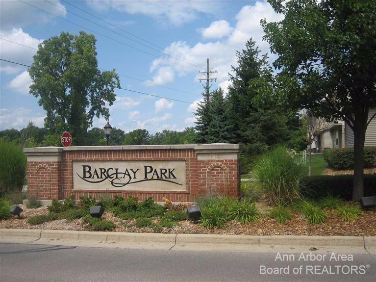 2806 Barclay Way