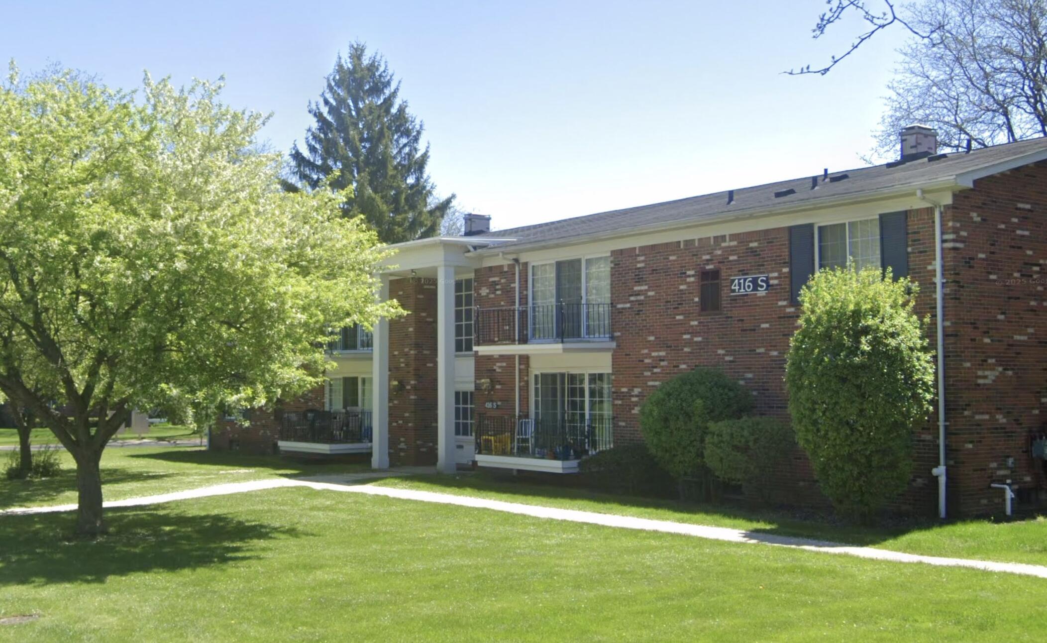416 S Fox Hills Drive S Unit: A-2
