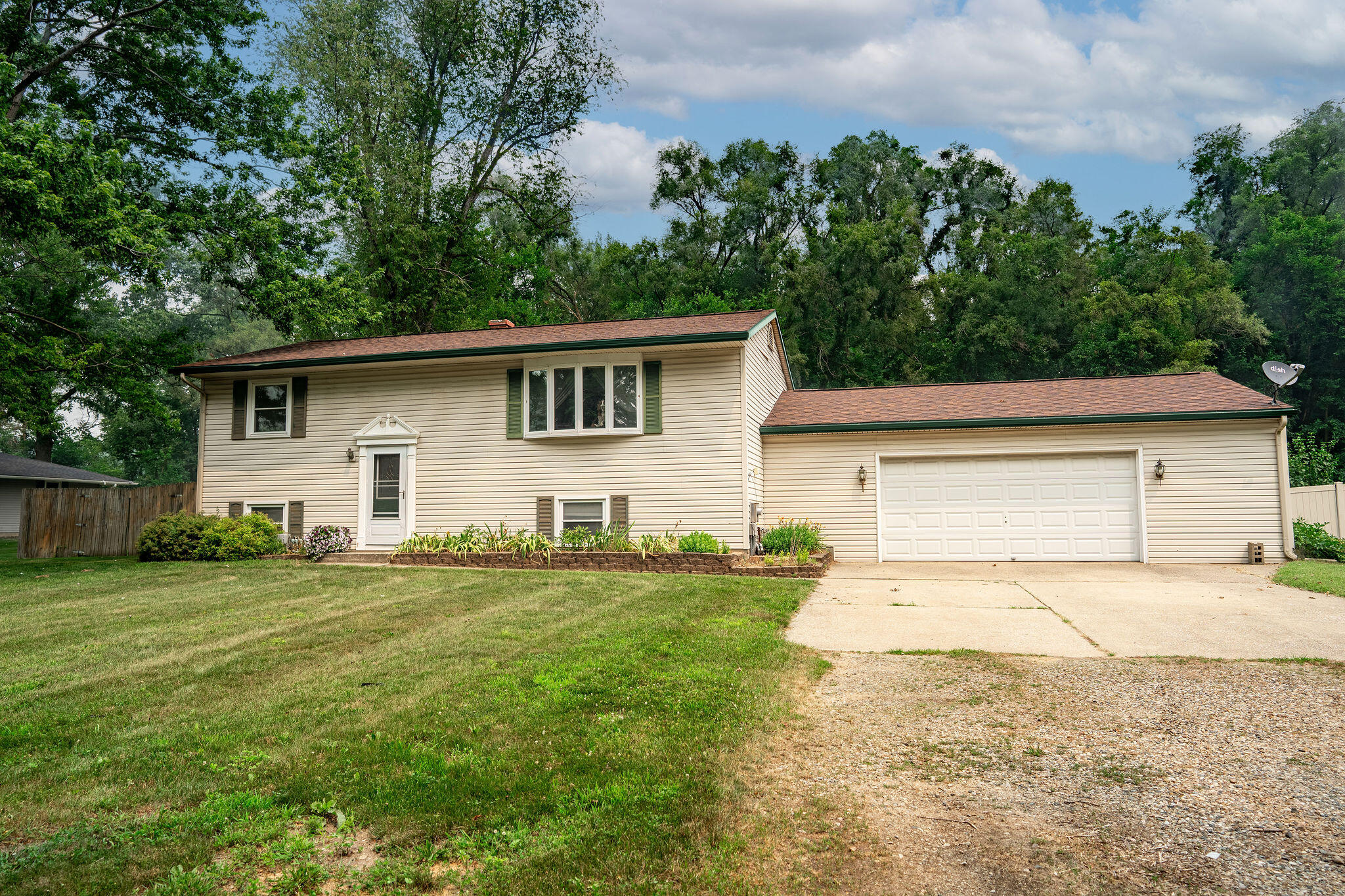 1371 Hazelwood Drive